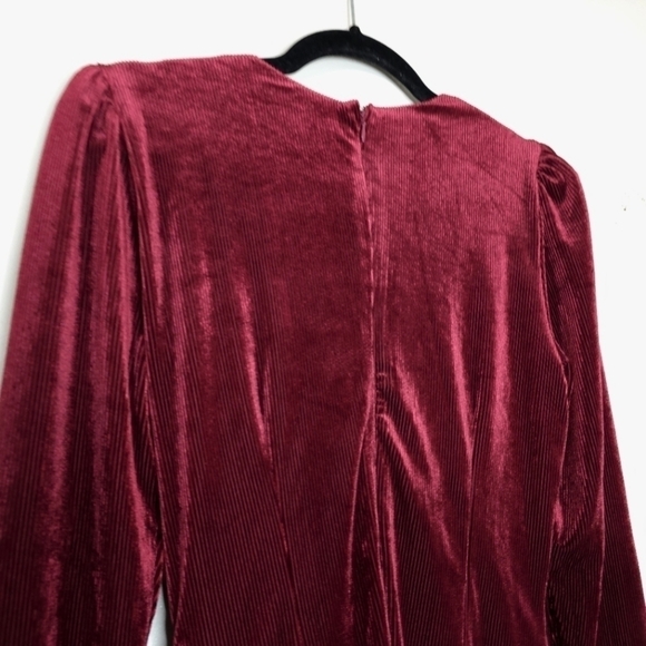 ASTR the Label Lanita Velvet Dress, Surplice Front, Faux Knot Waist, Merlot, M - Picture 8 of 16